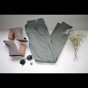 ARMY GREEN ANKLE PANT!