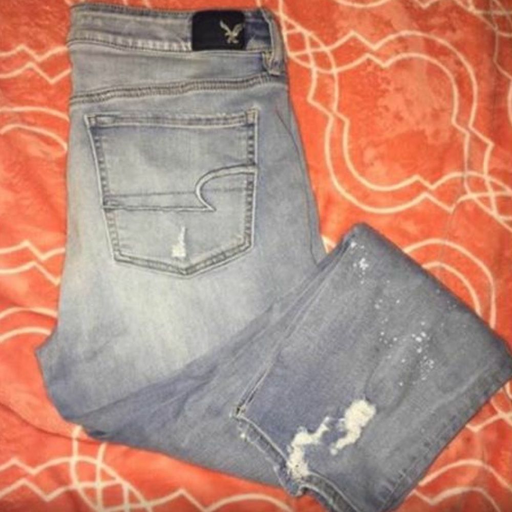 A.E. Mid-Rise Distress Skinny Jeans💗