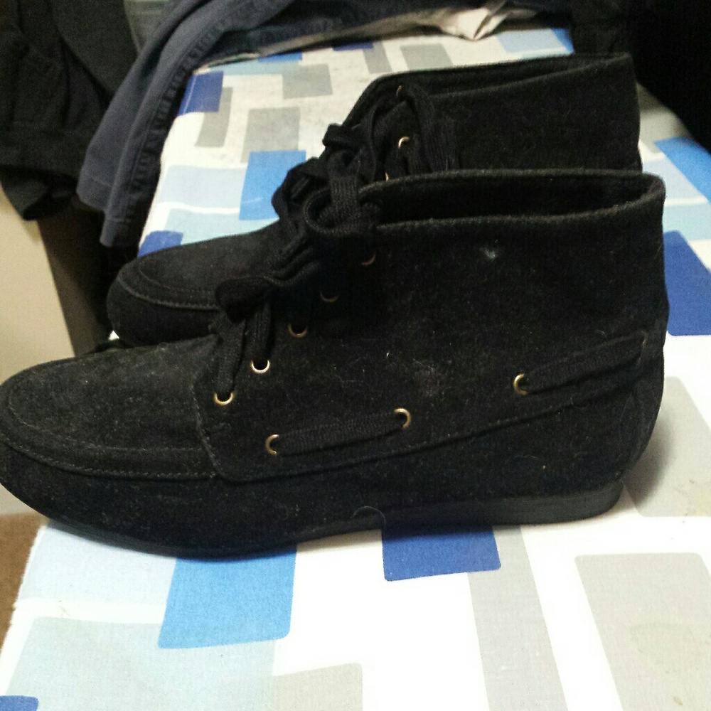 Suede boots urban outfitters
