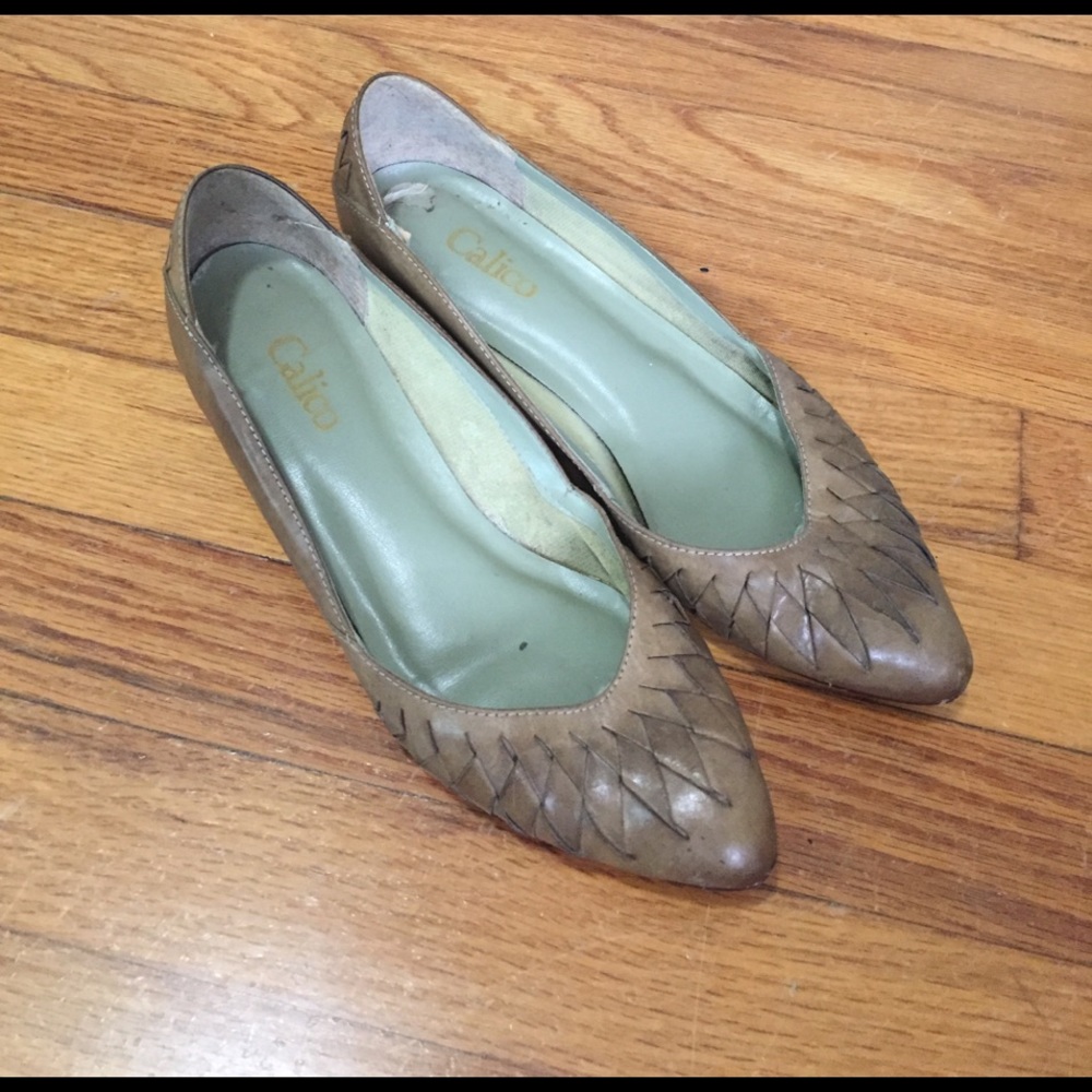 Vintage leather flats