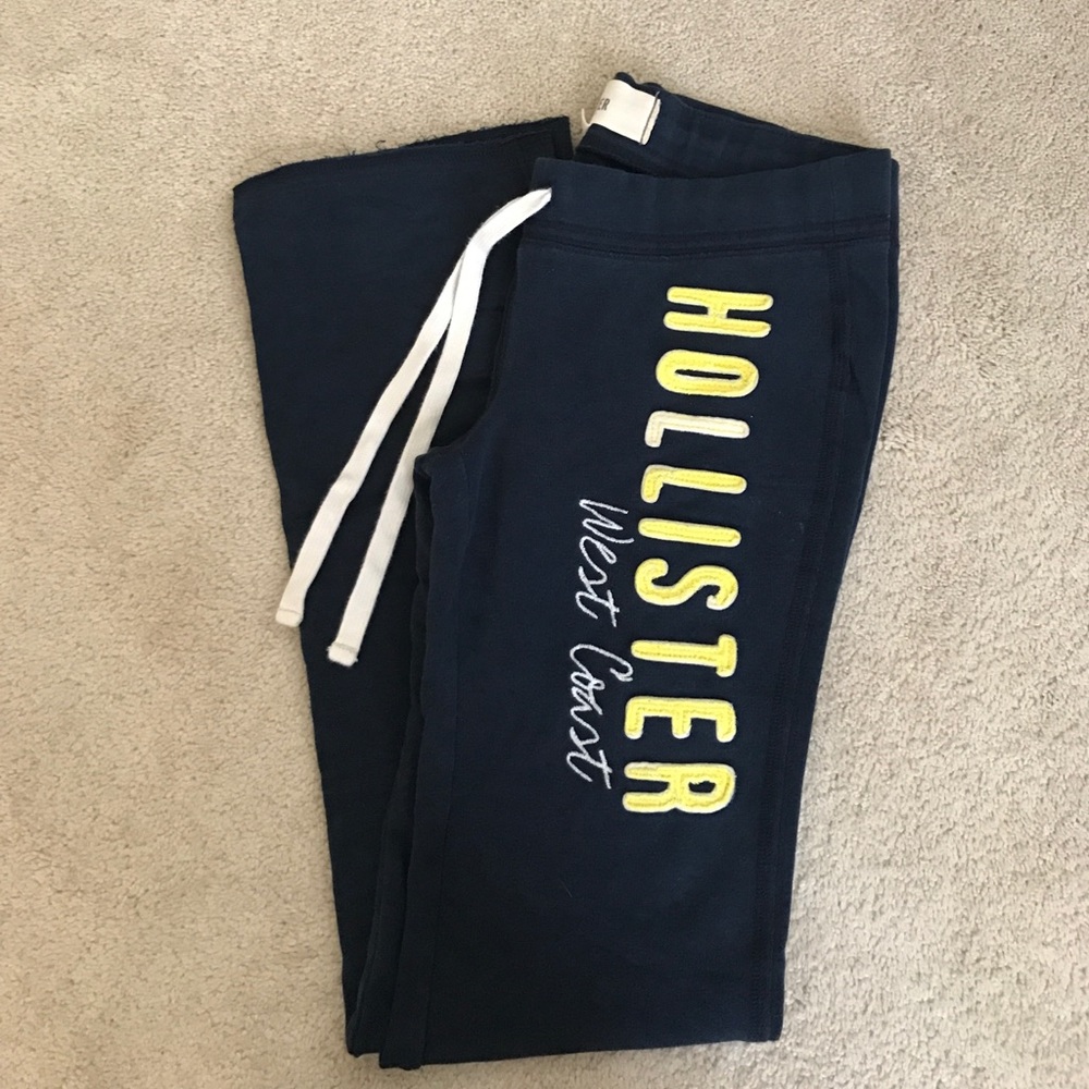 ✨ $5 Flash Sale Hollister Sweat Pants