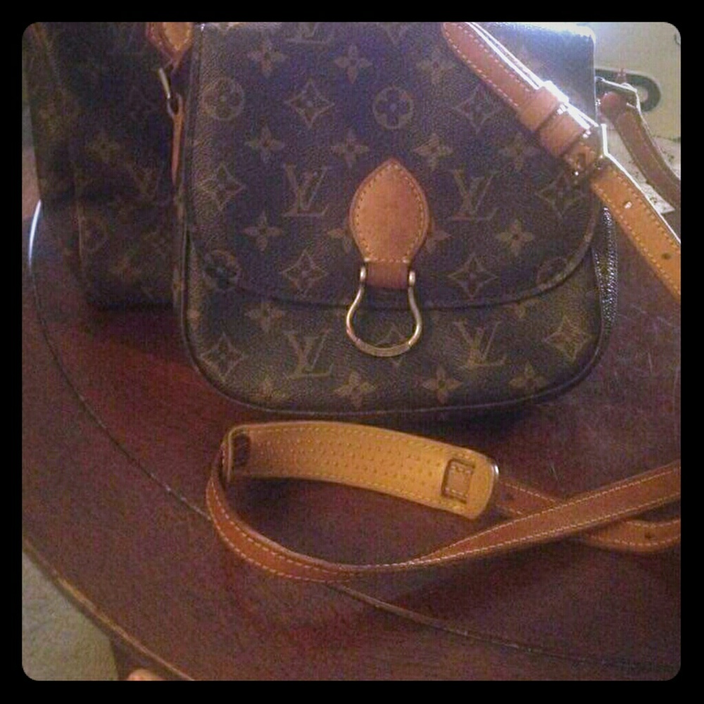 Louis Vuitton saint cloud