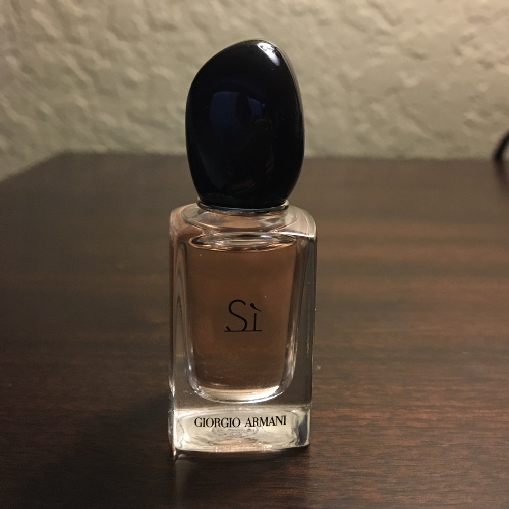 Giorgio Armani "Si" perfume - Travel Size