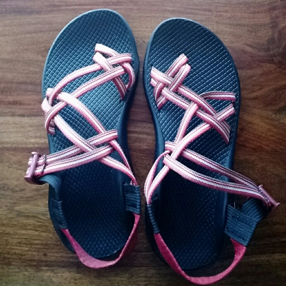 Women's Size 8 ZX/2 Chaco Sandals