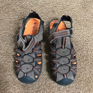 Boys closed toe sandals
