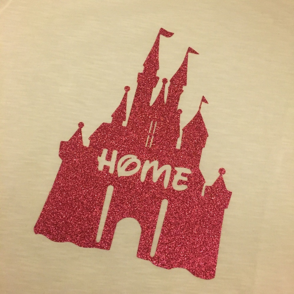 π° Custom Disney Castle Iron-on decal, shirt, tank - Picture 3 of 5