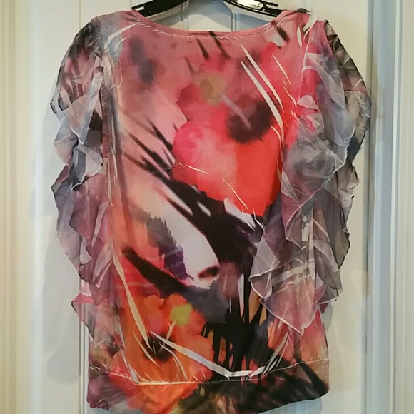 Top - Picture 2 of 2