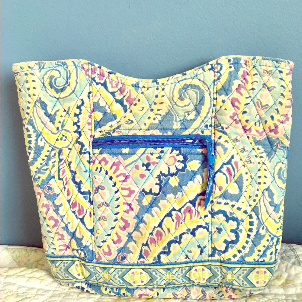 Vera Bradley Capri Blue Paisley Medium Tote