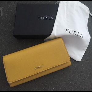 Furla Bi-Fold XL Wallet