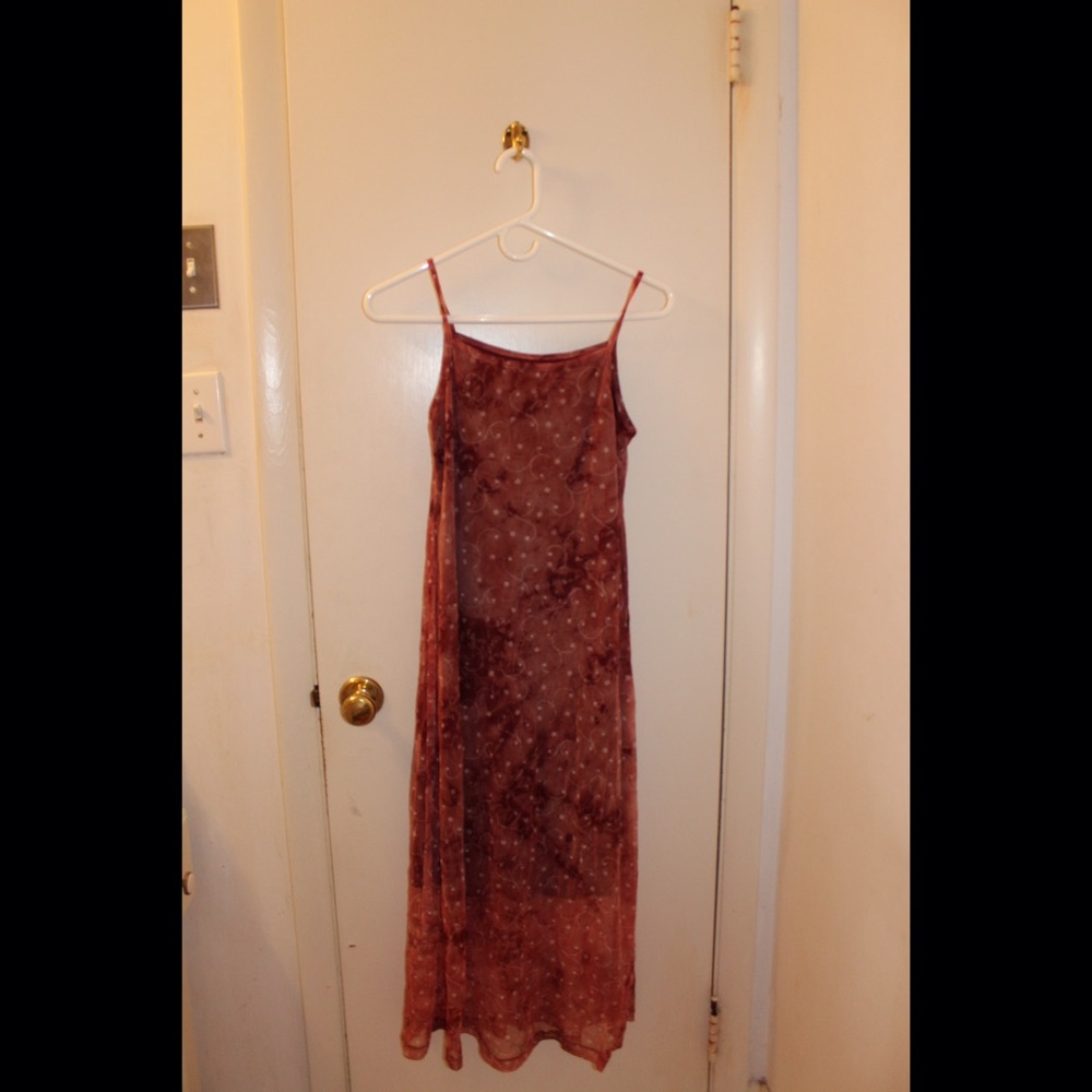 BURGUNDY MIDI DRESS