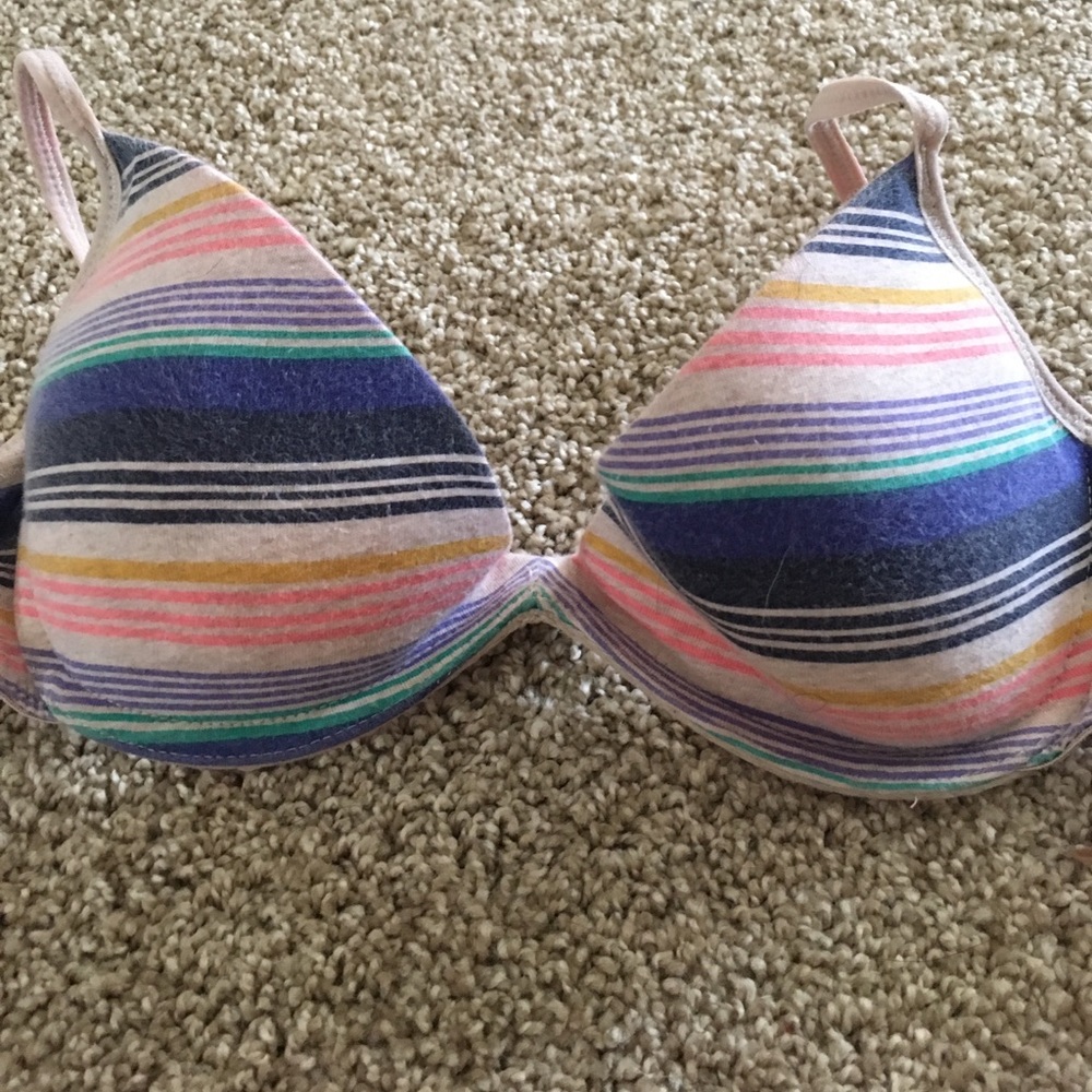 really cute and comfortable 32B bra
