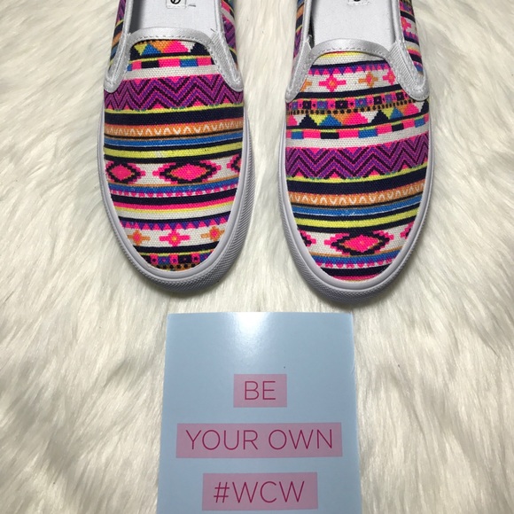 Chevron Tribal Aztec Print SlipOn Sneakers - Picture 3 of 4