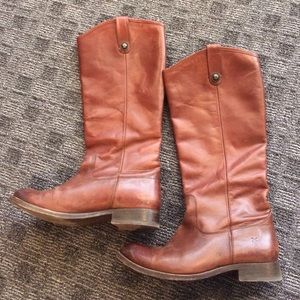 Melissa button Frye boots