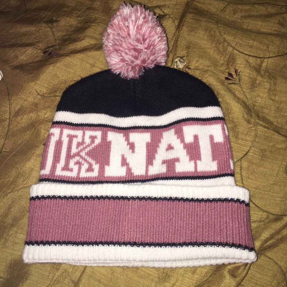 ✨SALE✨PINK Victoria Secret Beanie💗