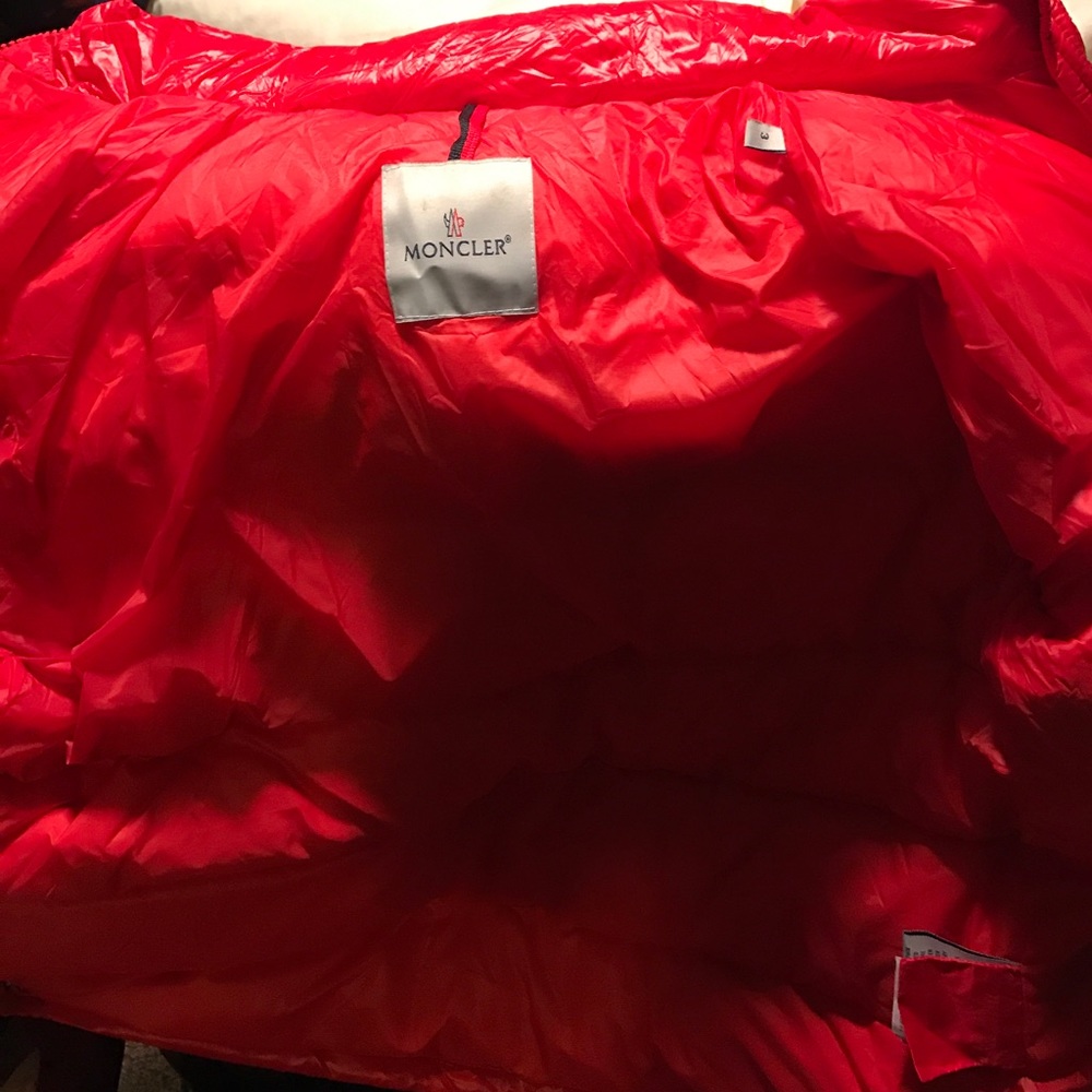 Moncler coat puffy comfy