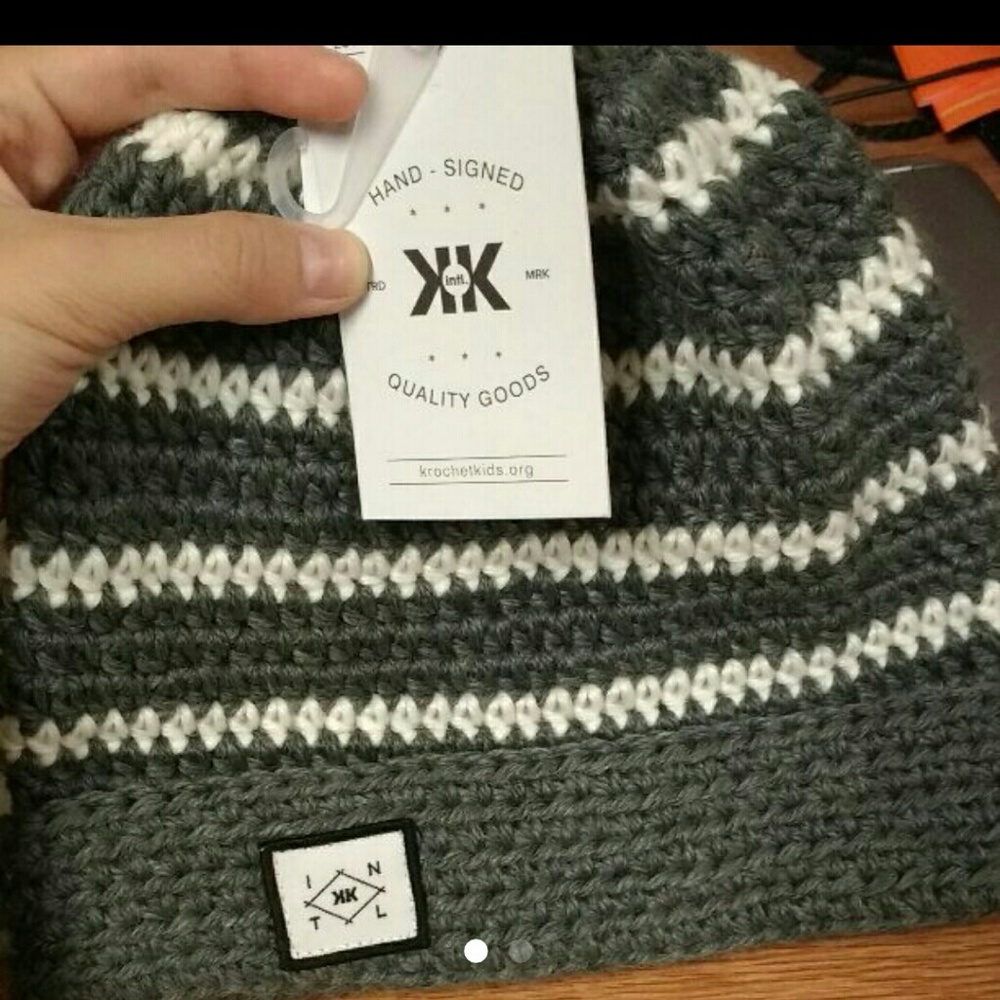 gray beanie