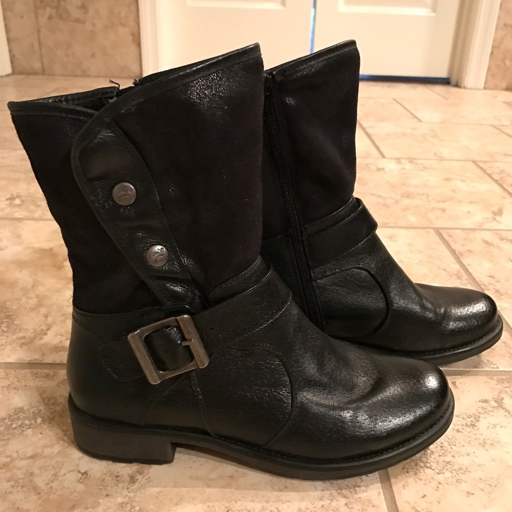 Black Ankle Boots 7.5 (fits more like a 7)