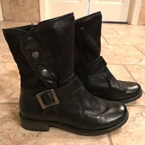 Black Ankle Boots 7.5 (fits more like a 7)