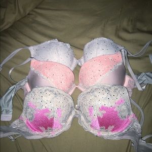 Victoria secret bra 3 set Firm price