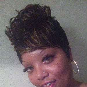 Meet your Posher, Monique