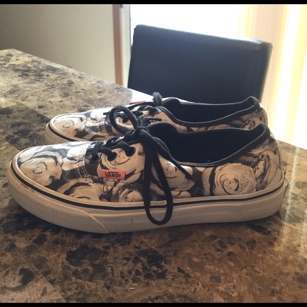 Black and White Rose vans