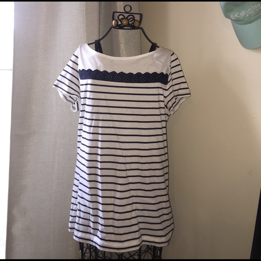Striped scoop neck tshirt