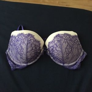 Victoria secret bra 38D