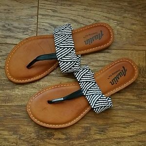 Black and white strap sandals