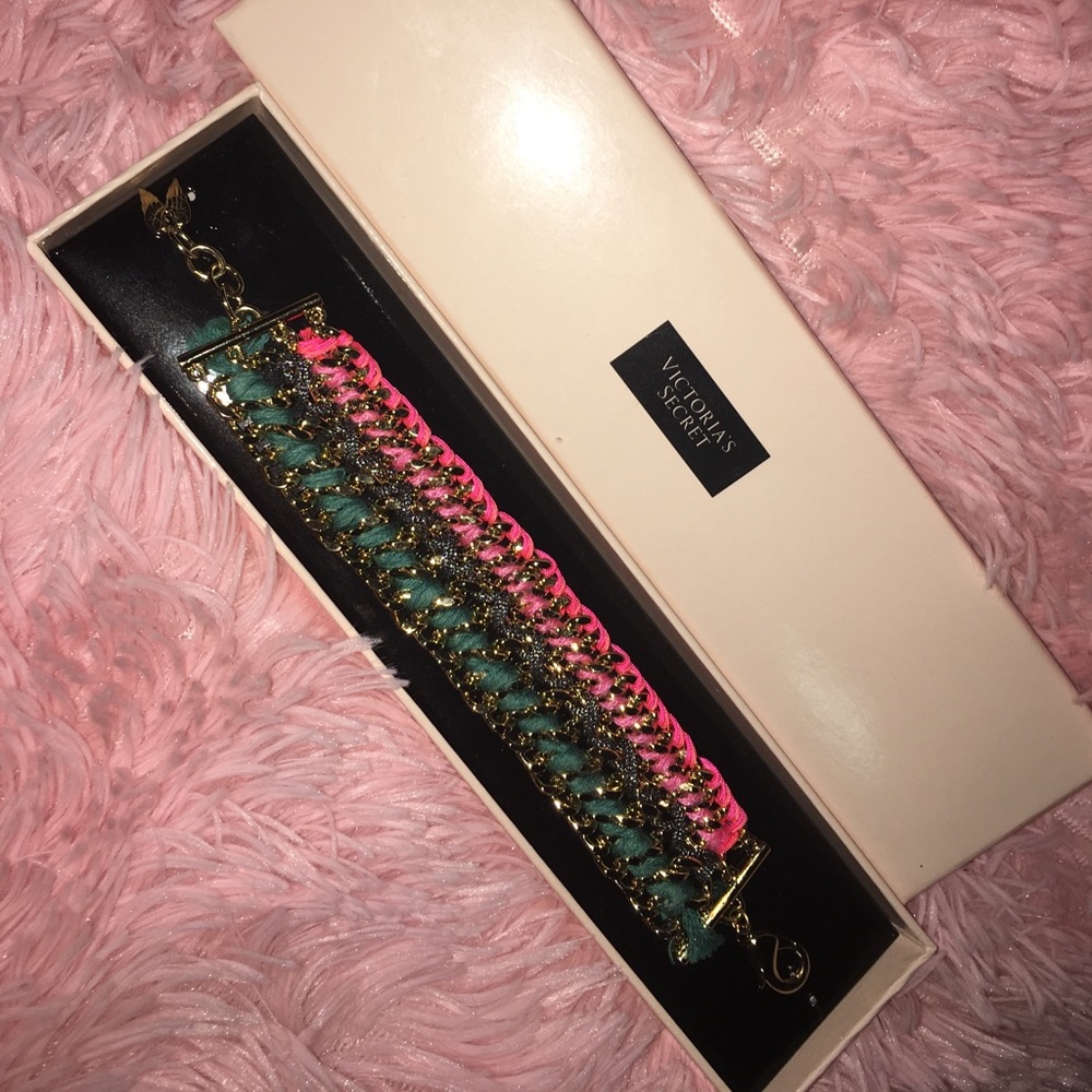 VS Bracelet