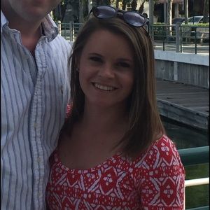 Meet your Posher, Holly