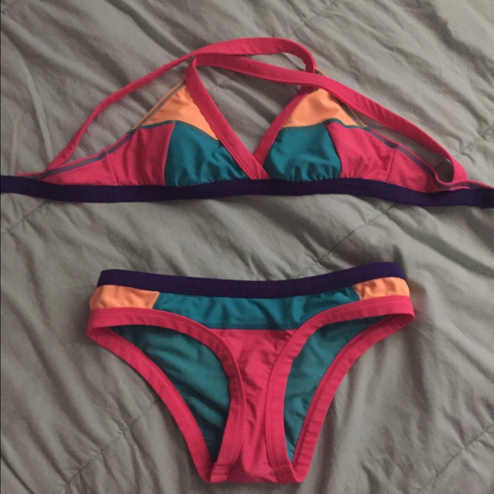Bathing suit