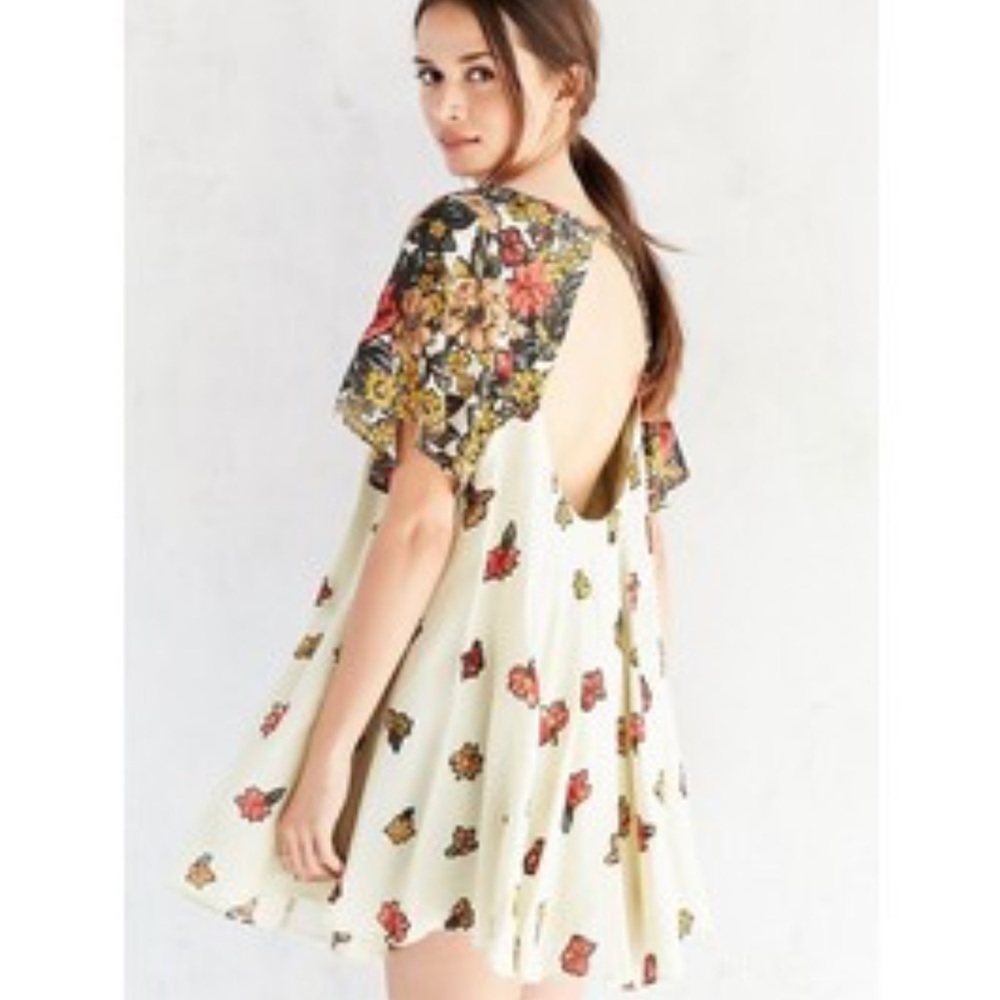 SALE FOR TONIGHT! ✨ Urban Outfitters dress