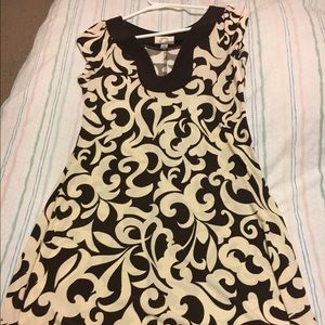 Short sleeved dress