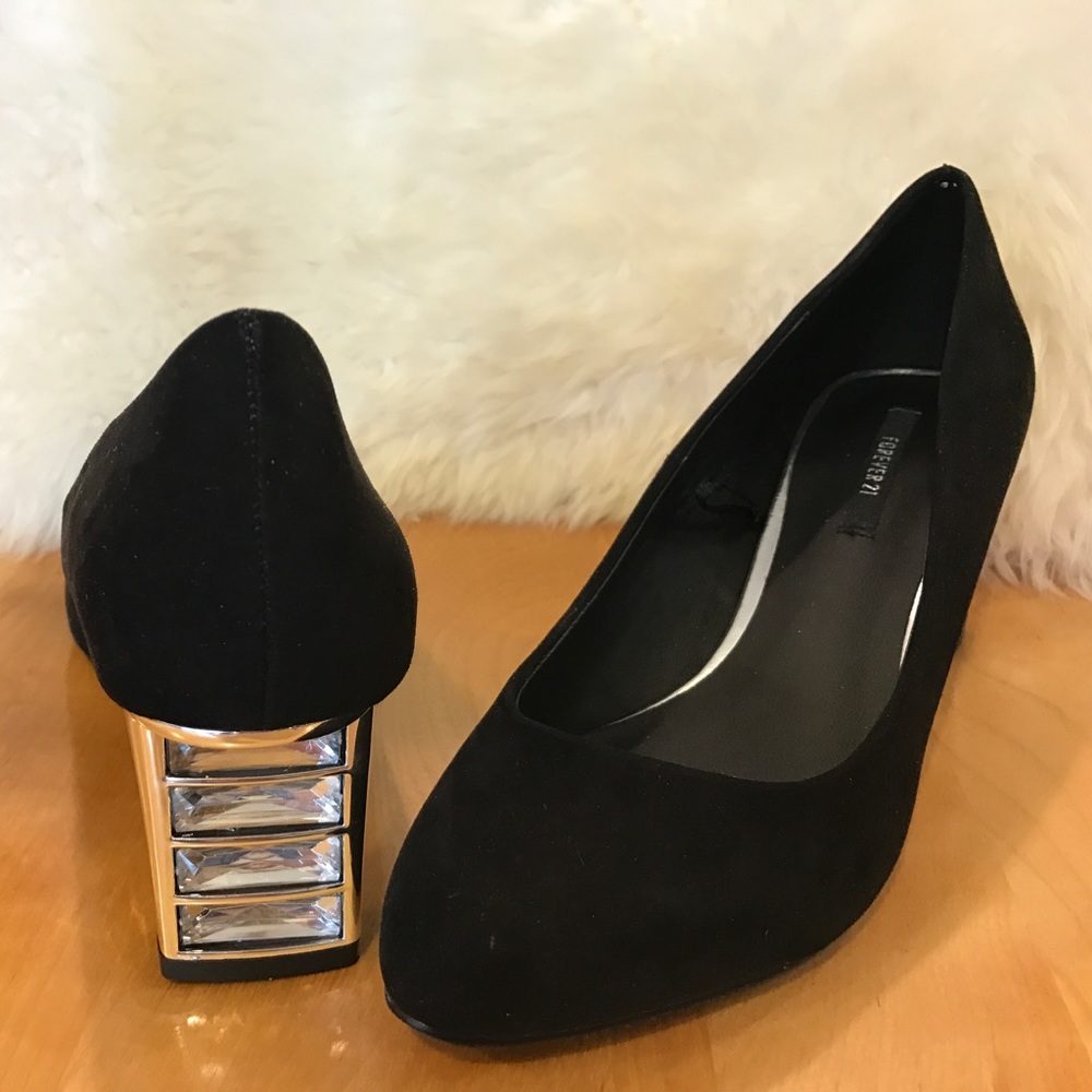 $5 SALE Sparkly Gem Heel Black Pumps New in Box