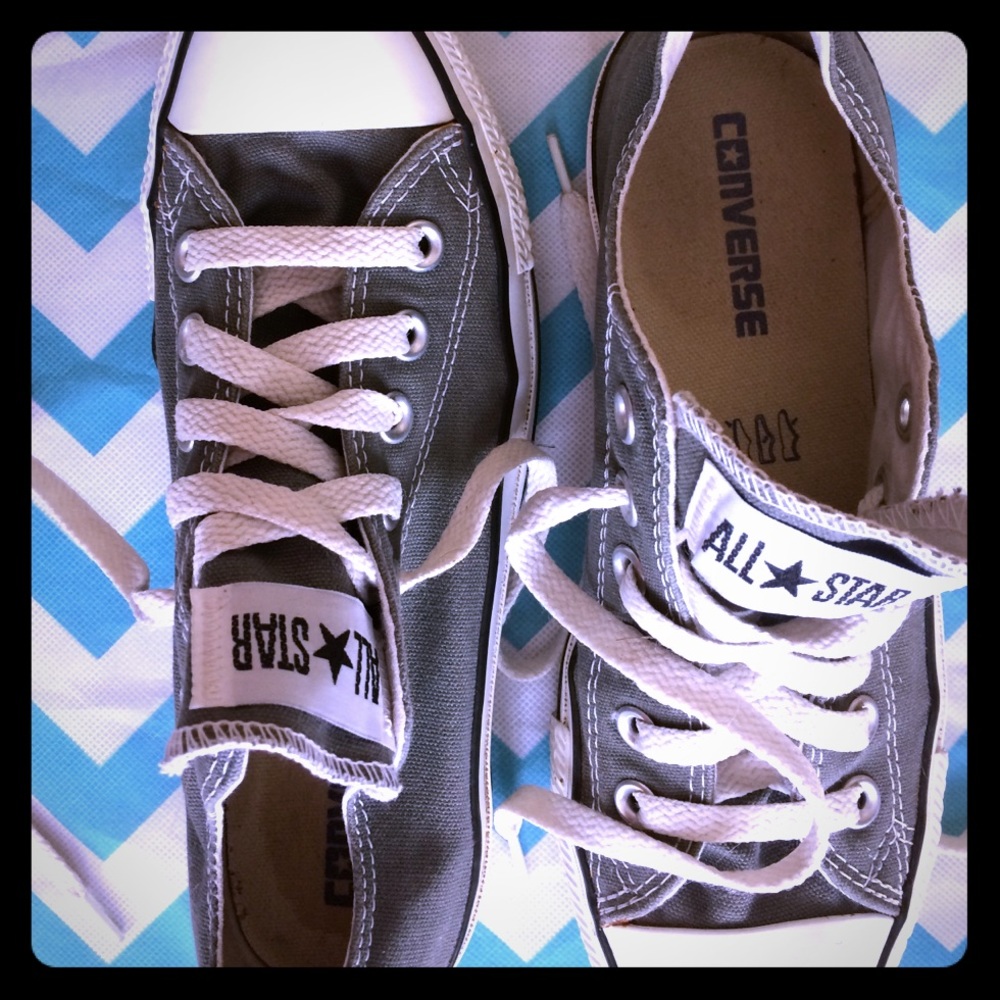 Grey Converse size 7