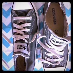 Grey Converse size 7
