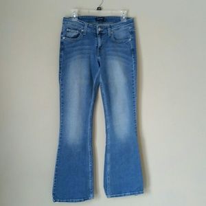 Levis 518 super low jeans