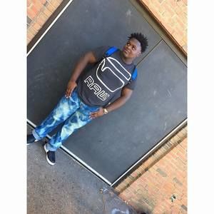 Meet your Posher, Dee