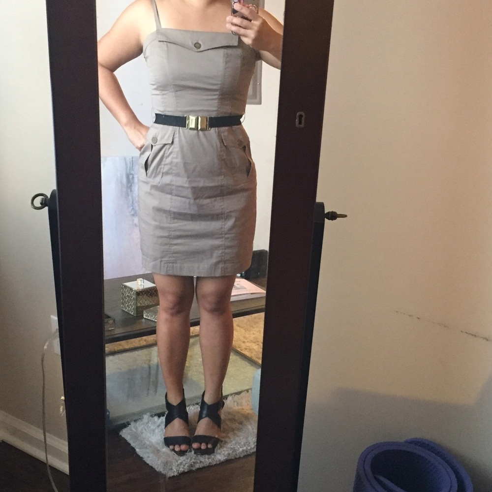 BCBG Maxazria dress w belt