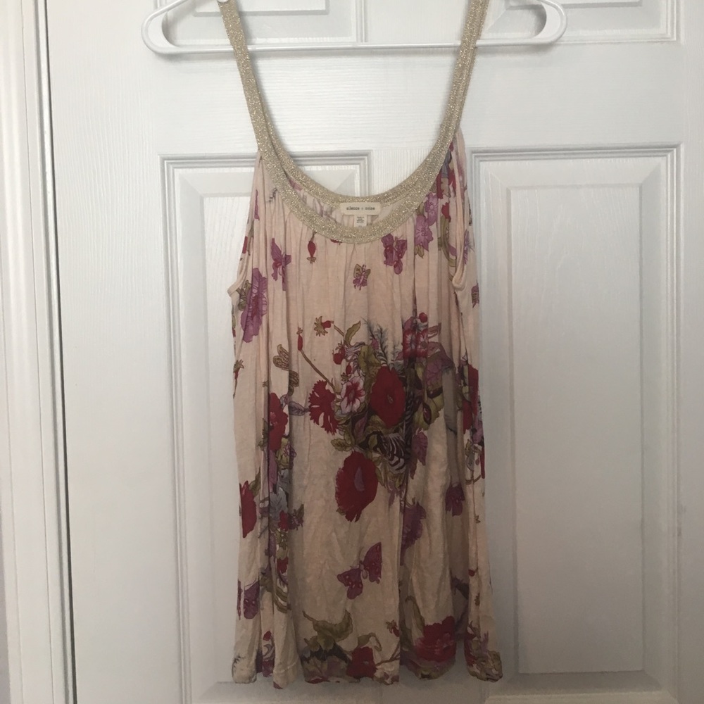 Silence + Noise Size M Beautiful Tank Top