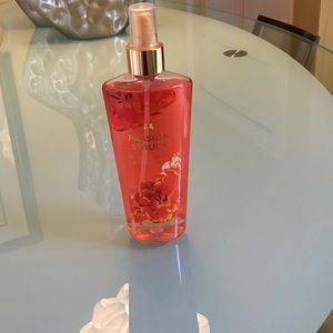 NWT Victoria's Secret Passion Struck fragrance
