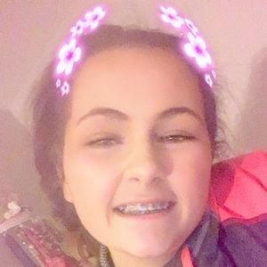 Meet your Posher, Leah