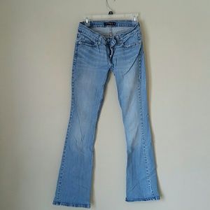 Levi too super low 524 jeans