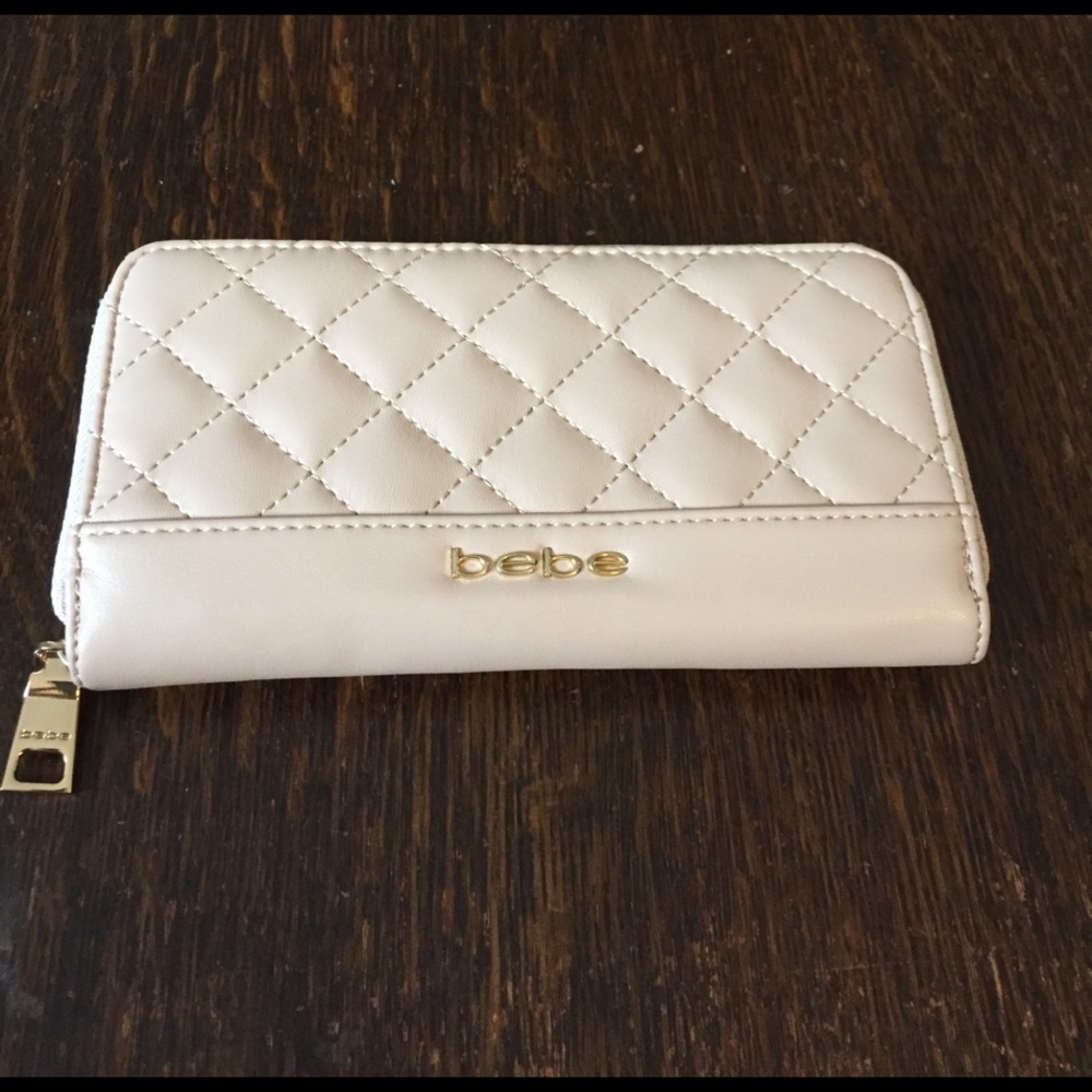 Bebe wallet NWOT