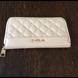 Bebe wallet NWOT