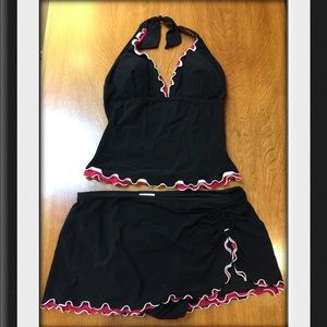 Profile Gottex swimsuit tanking