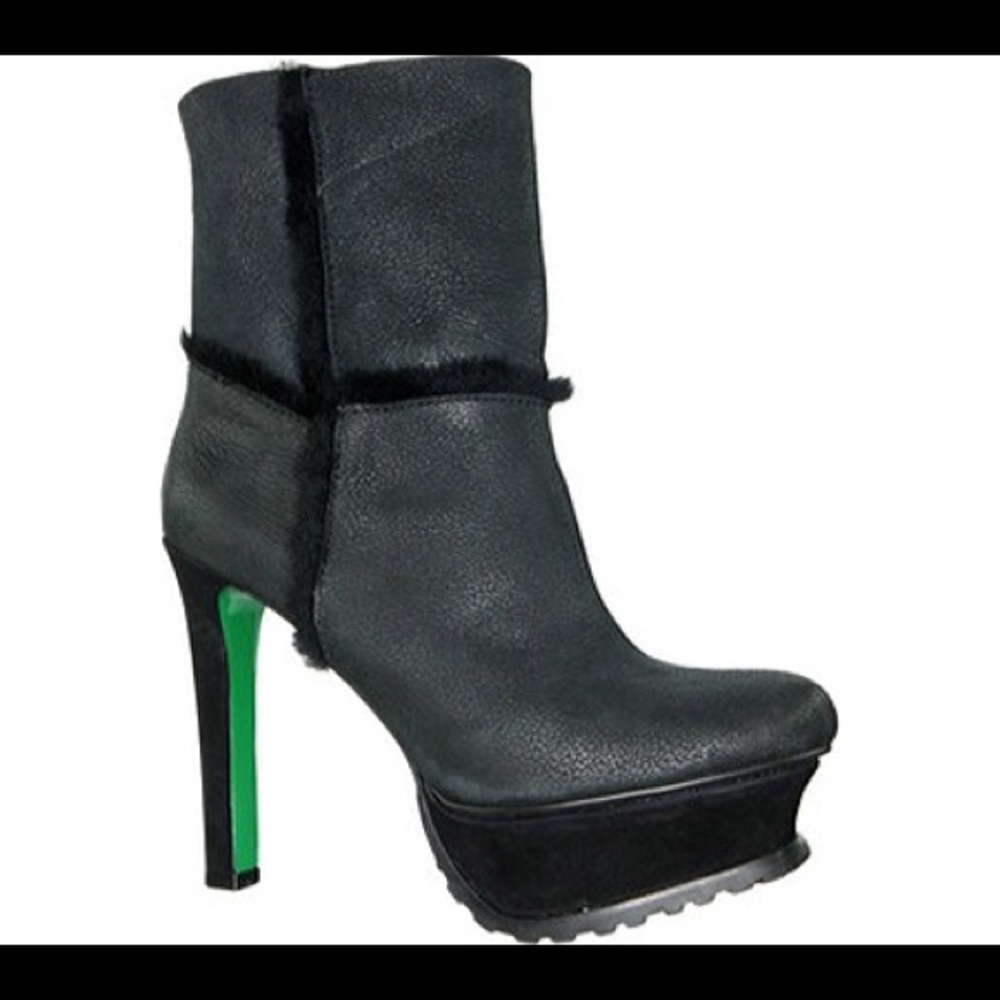 Lisa for Donald J Pliner "Roni" gorgeous boot sz 8