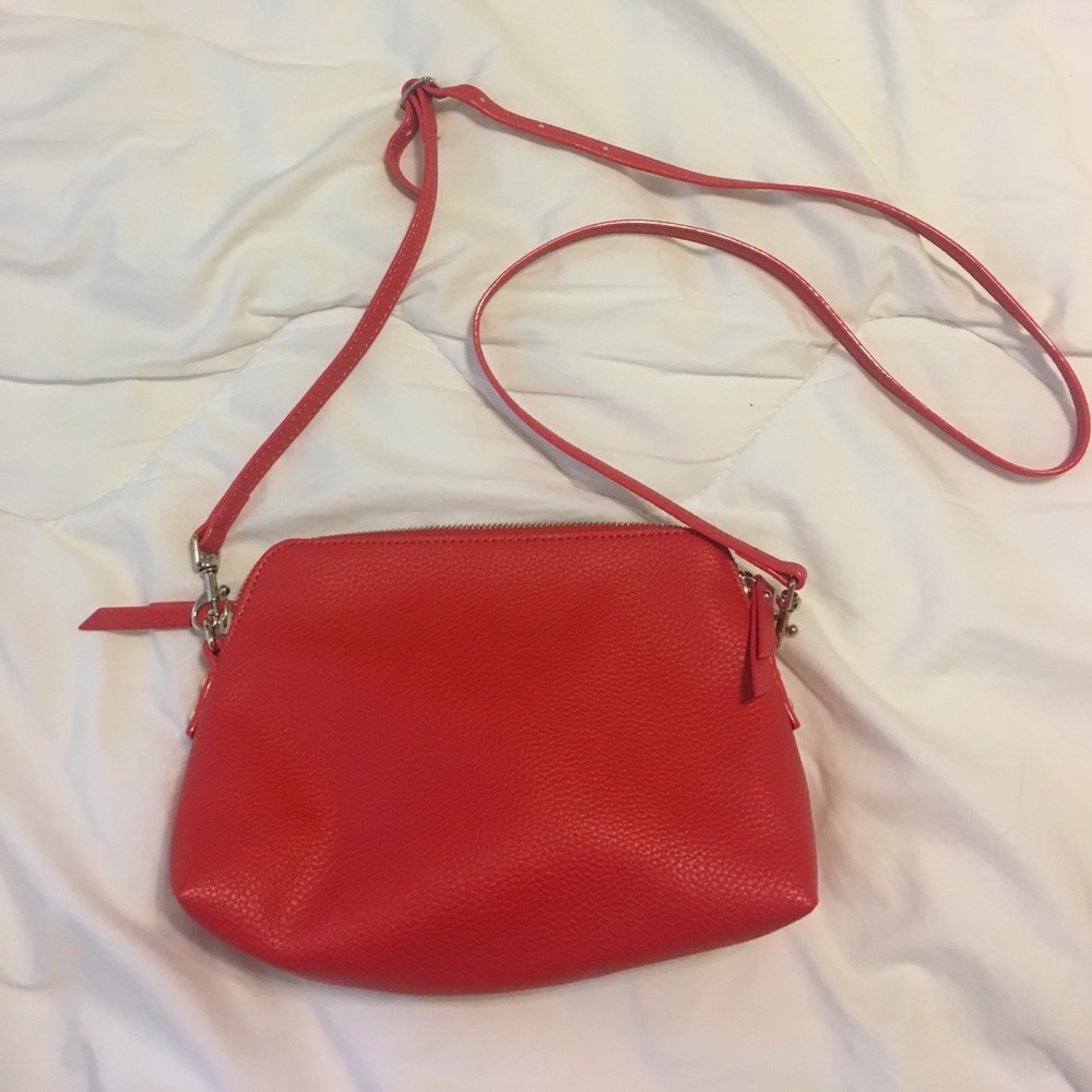 Ann Taylor Red small crossbody perfect 4 shopping!