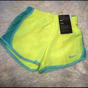 Nike- Girls Dry Fit Active Shorts