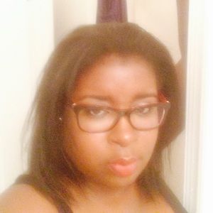 Meet your Posher, Nellie